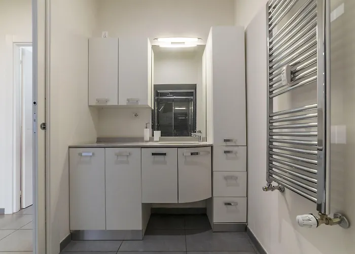 Guesthost - Porta Pia & Torlonia With Balcony Апартаменты