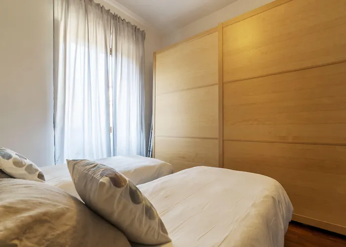 Guesthost - Porta Pia & Torlonia With Balcony Рим