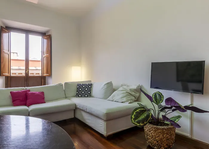 Guesthost - Porta Pia & Torlonia With Balcony Рим